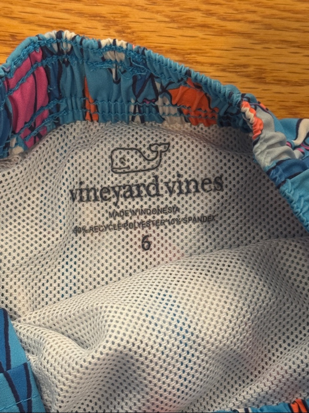 Vineyard Vines Boys Blue Surfboard Pattern Swim Shorts With Drawstring Size 6 - Picture 2 of 6